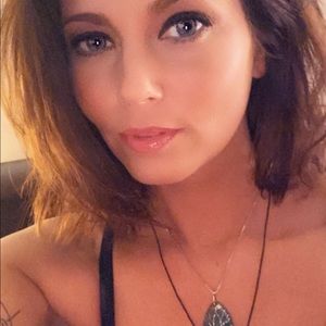 Meet your Posher, Rosalie M